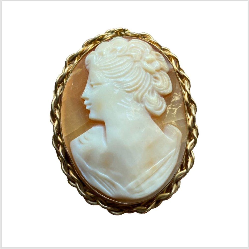 Vintage Hand-Carved Shell Cameo Brooch or Pendant, 14K Gold Frame, Signed Winard